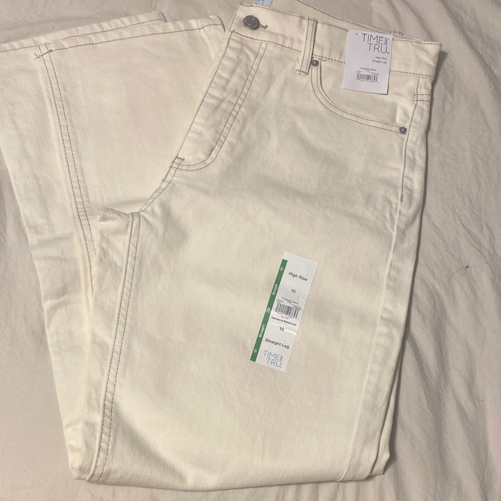 Time and Tru Women’s Cream High Rise Straight Leg Jeans